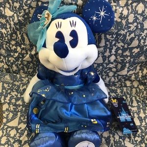 Minnie Main Attraction Peter Pan stuffed animal